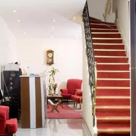 Uenver Hotel 2*